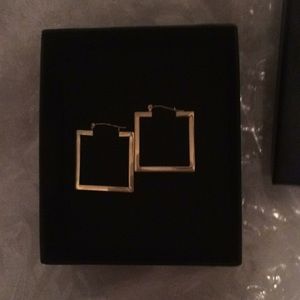 14k Gold square hoop earrings